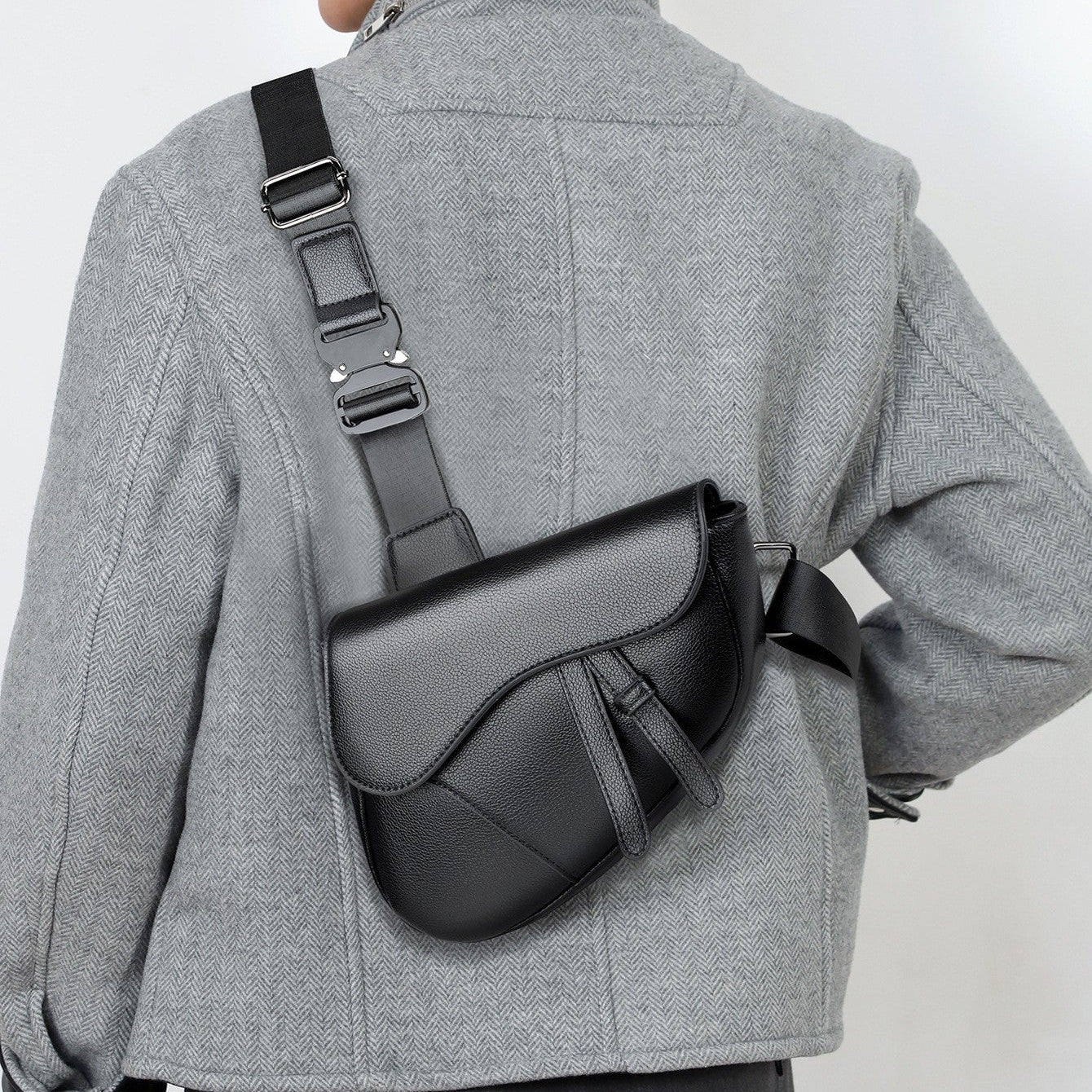 Carlton Leather Crossbody - Image 7