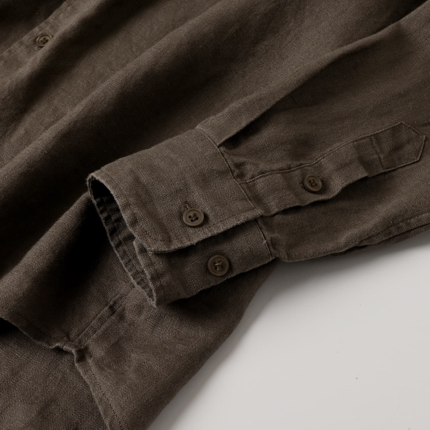 Montrose Everyday Linen Shirt - Image 10