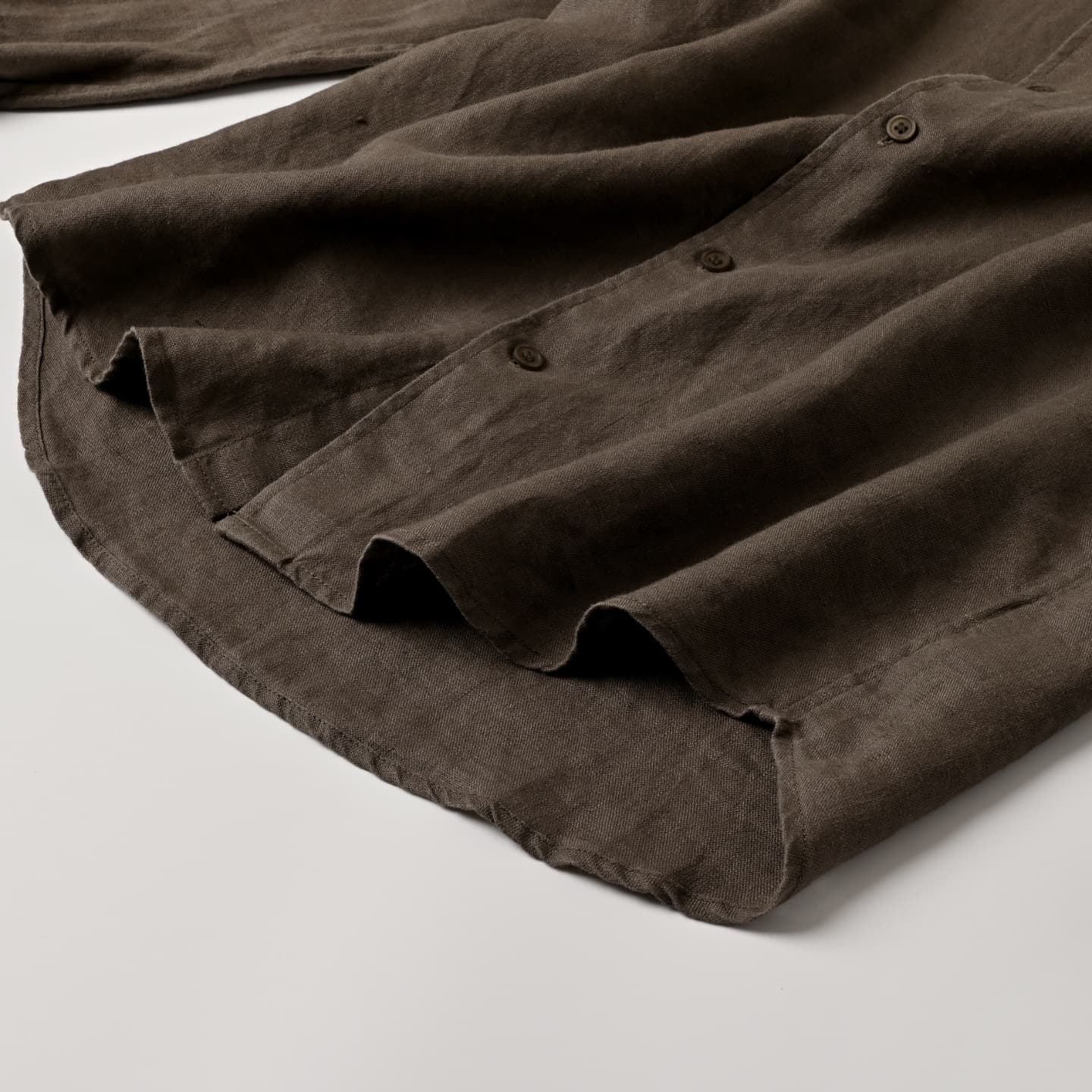 Montrose Everyday Linen Shirt - Image 12