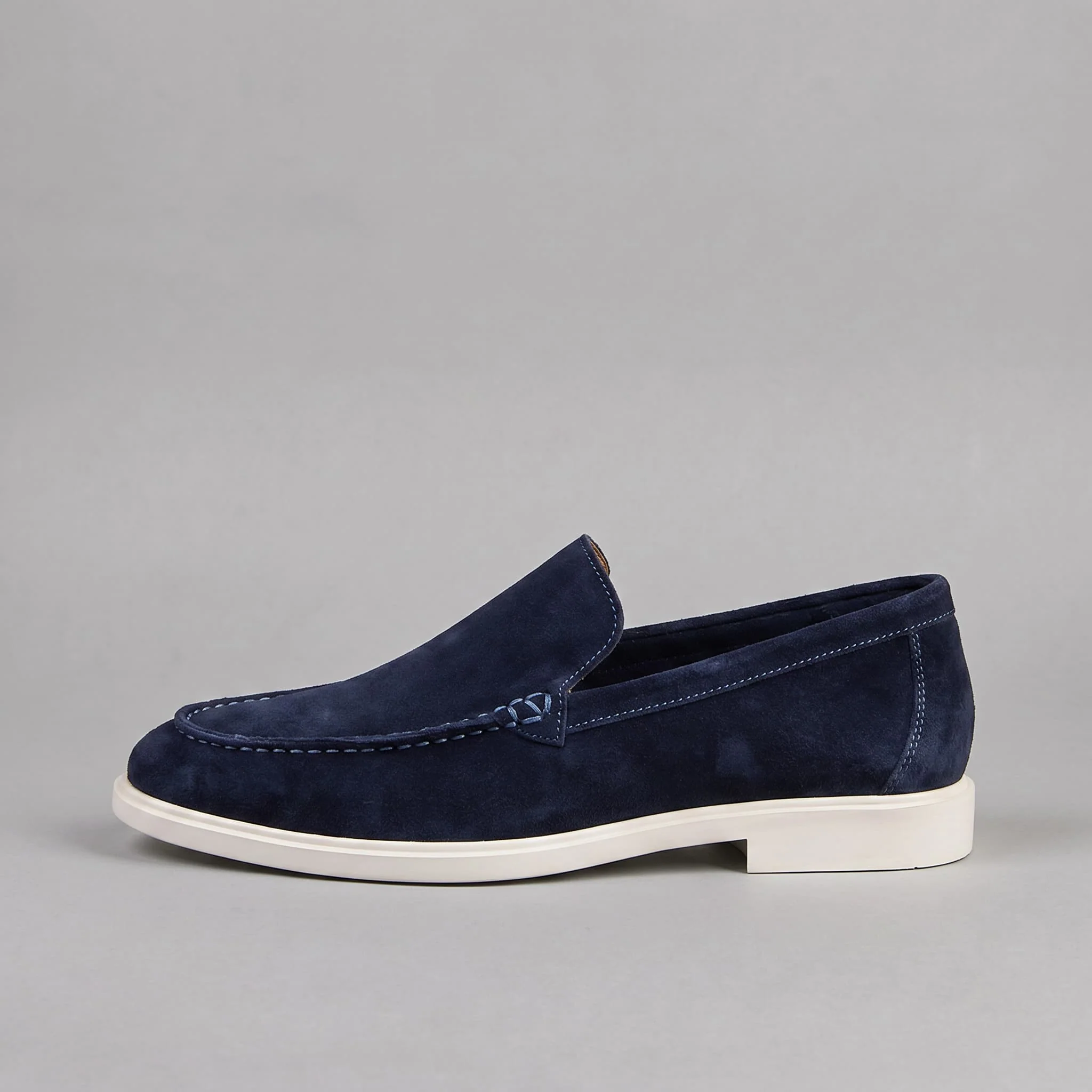 Salcombe Suede Loafer - Image 21
