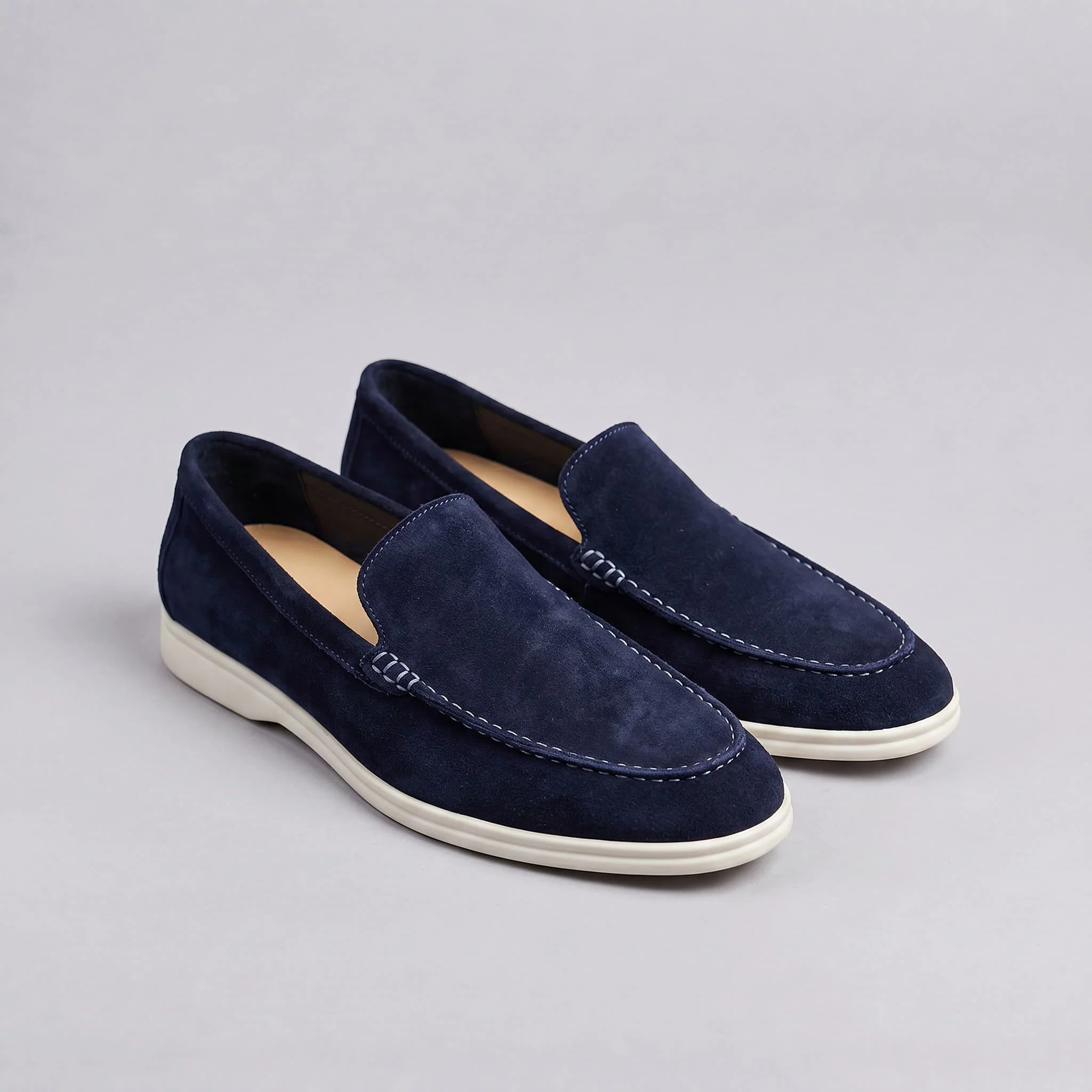 Salcombe Suede Loafer - Image 24